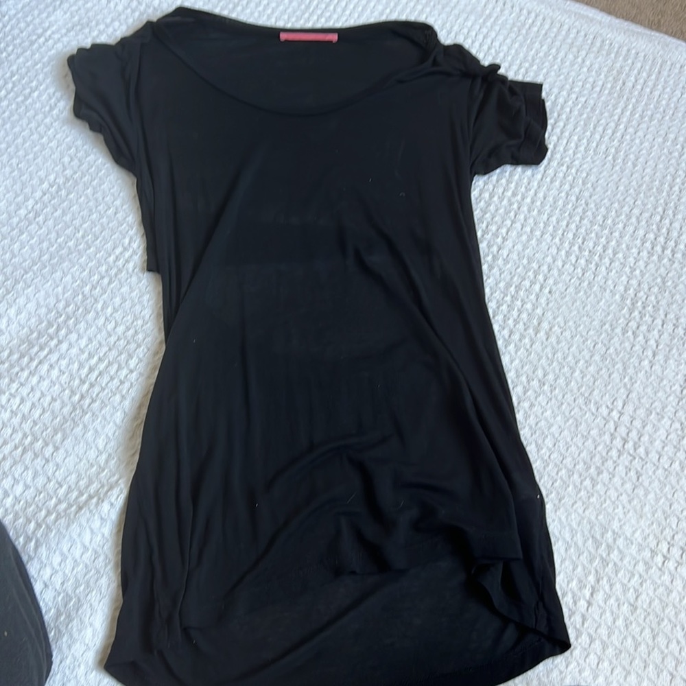Hepburn Monrow black backless/ cut out summer sexy t shirt black size small